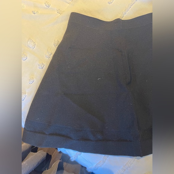 AX Textured mini Skirt M - Picture 3 of 7